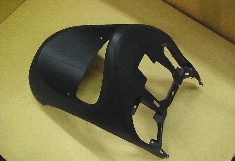 Облицовка передняя нижняя черный_BK-001U