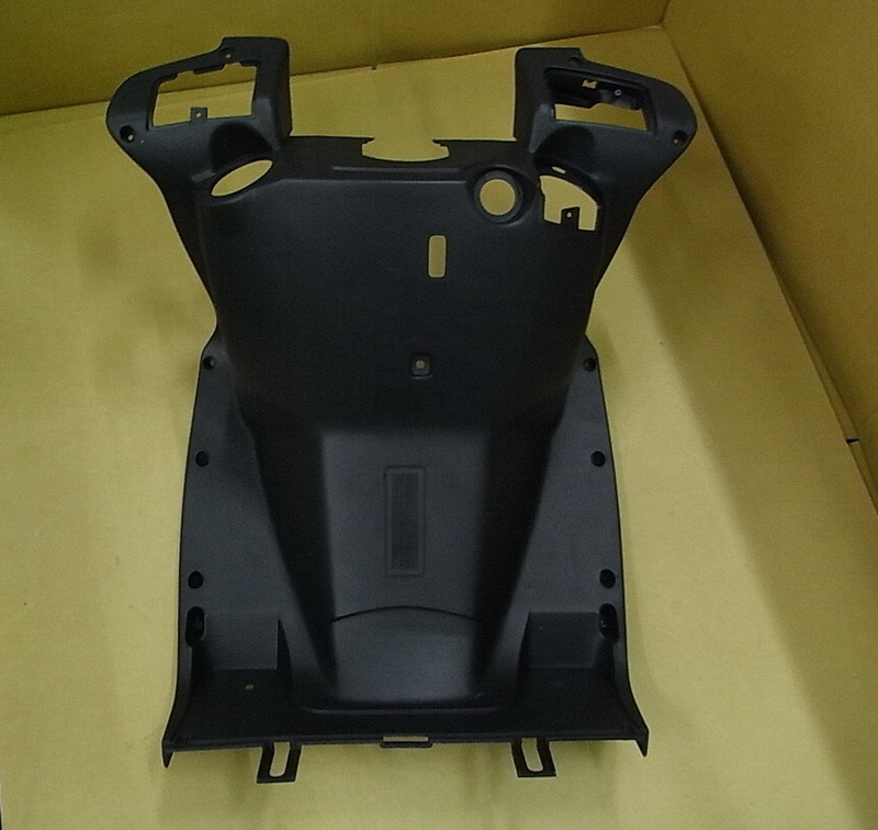 Облицовка передняя внутренняя черный_BK-001U