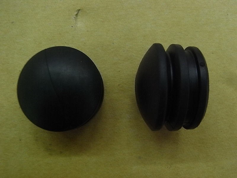 Заглушка подножки