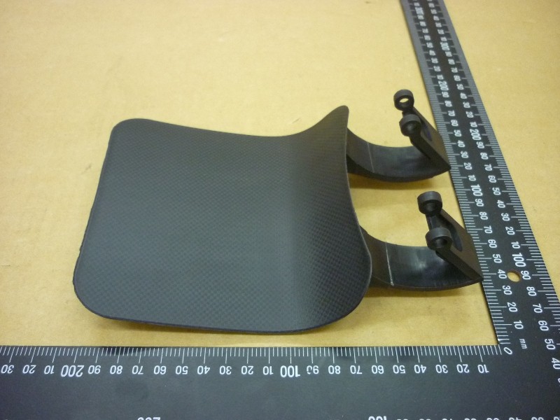 Крышка отсека топливного бака черный_BK-001U