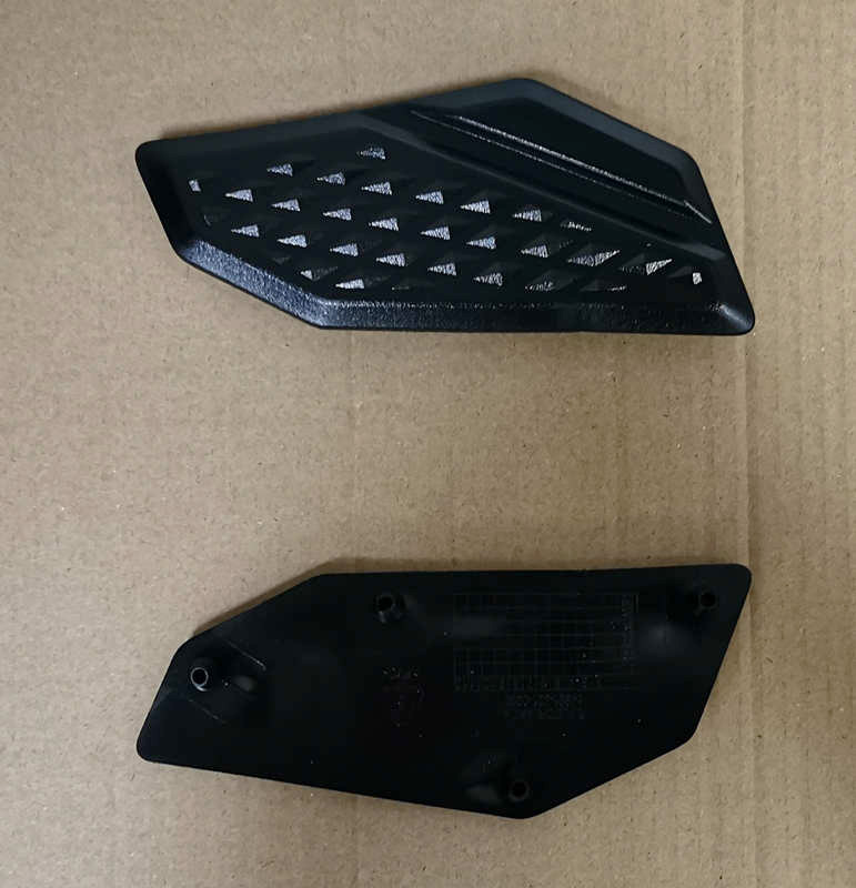 Коврик пола правая часть A