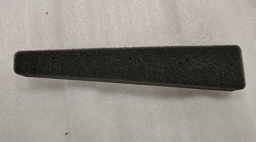 Губка накладки правая