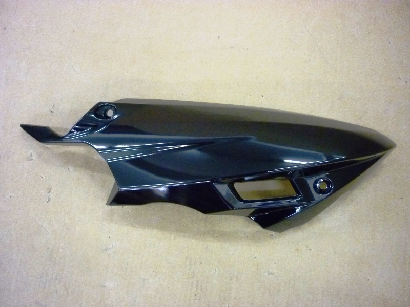 Облицовка нижняя левая чёрный (BK-001C)