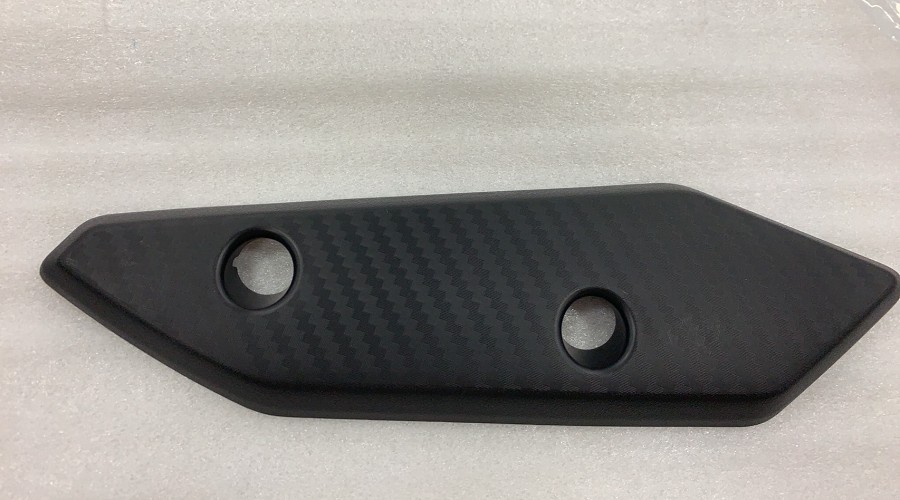 Накладка стекла правая