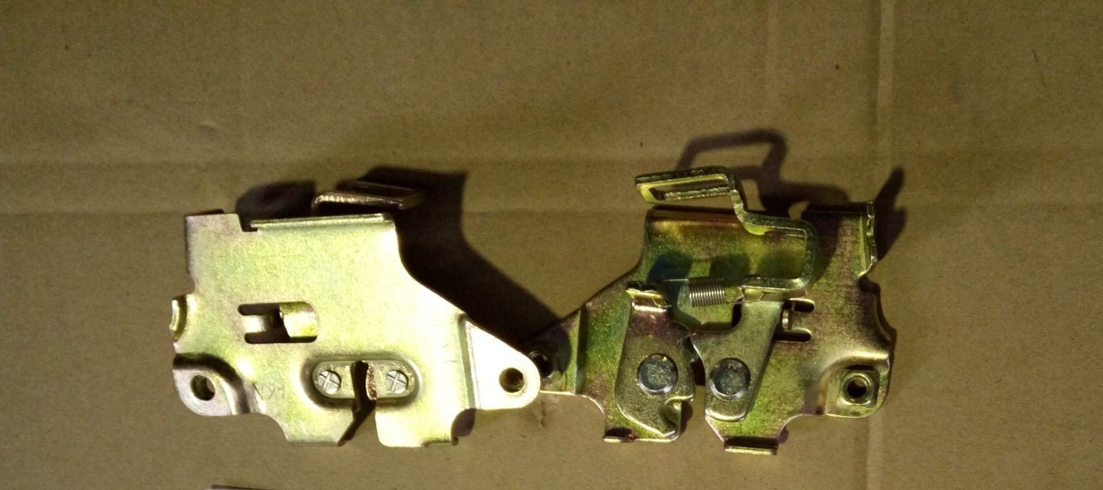 Защелка сидения