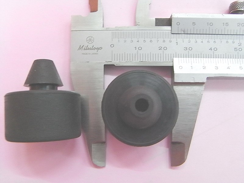 Демпфер кронштейна крепления двигателя