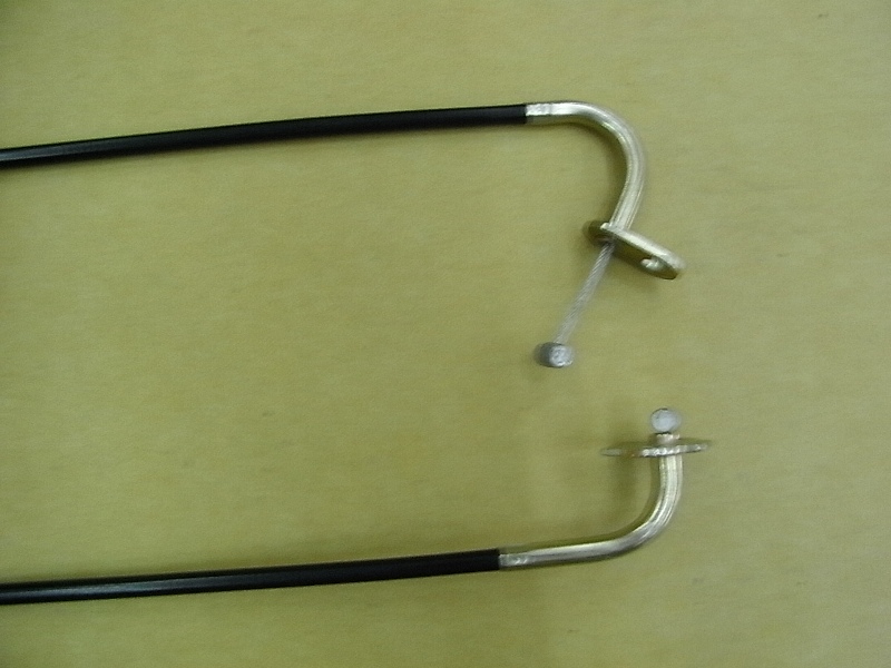 Трос замка крышки топливного бака