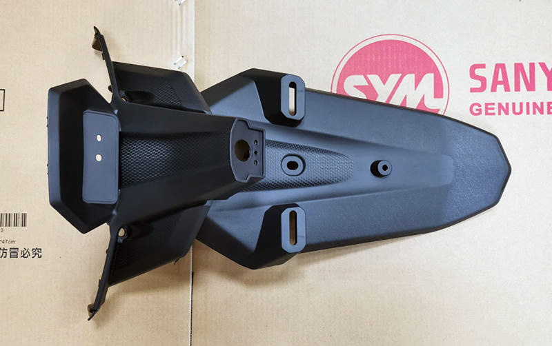 Крыло заднее