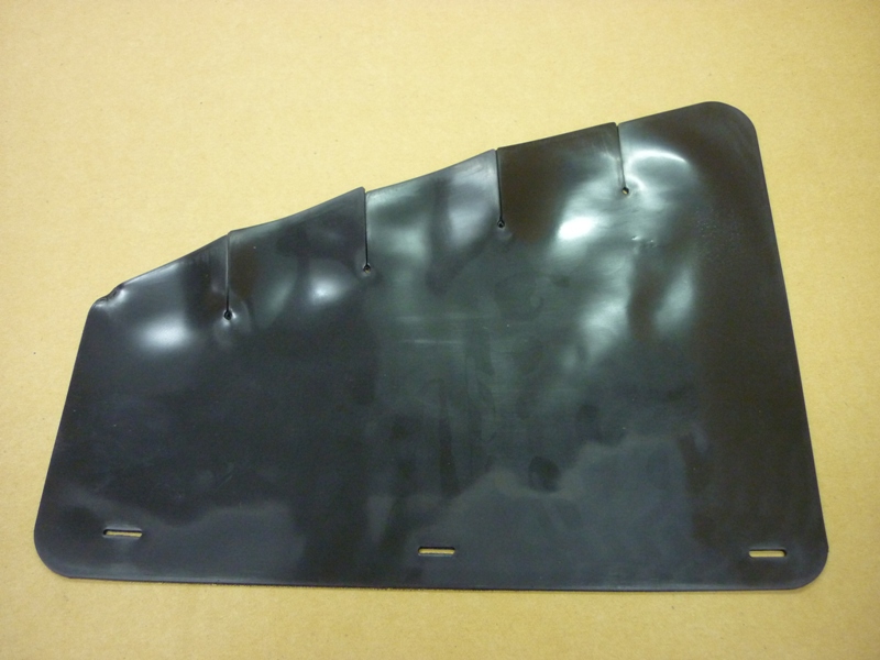 Брызговик левый