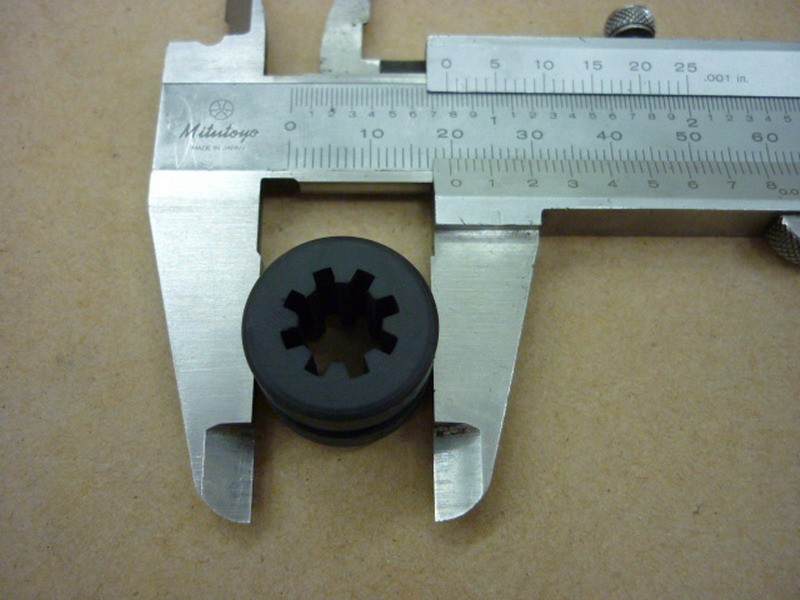 Втулка крепления заднего крыла