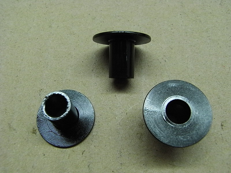 Втулка крепления сигналов поворота