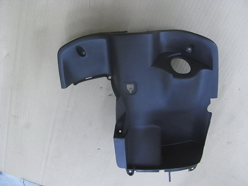 Облицовка передняя внутренняя верхняя черный_BK-001U