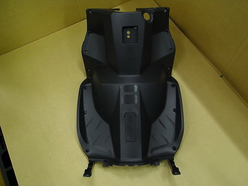 Облицовка передняя внутренняя черный_BK-001U