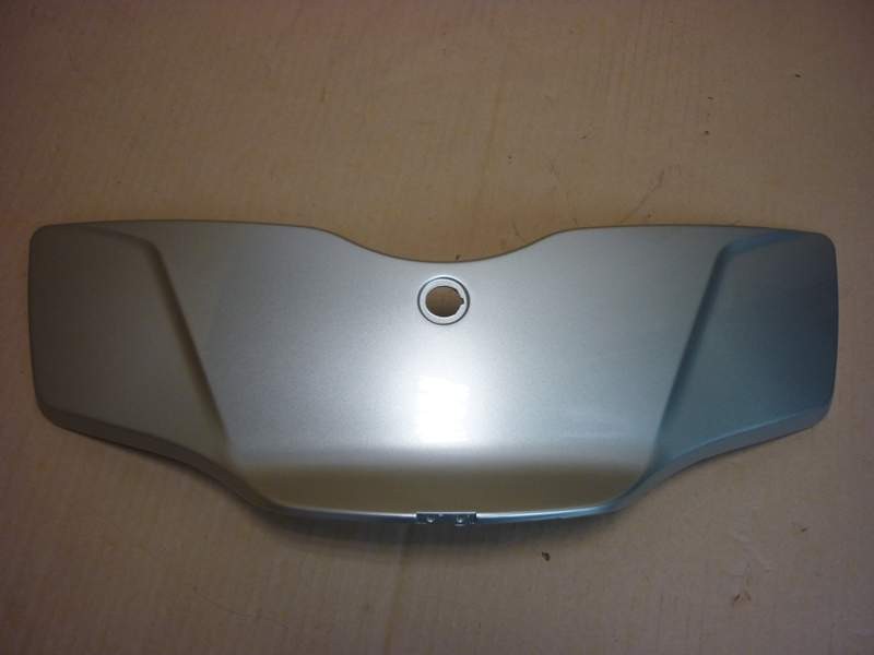 Облицовка крышки отсека для мелочей серебристый_S-7S