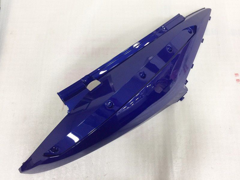 Облицовка задняя правая синий (BU-283S)