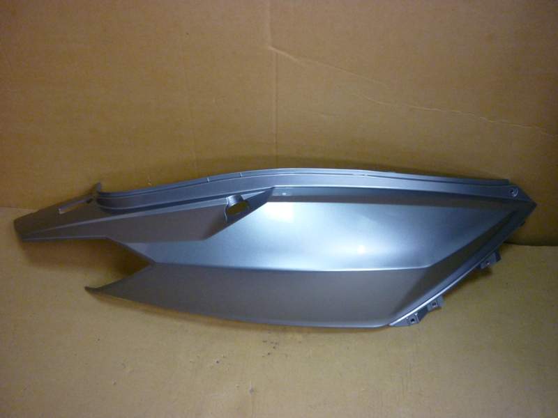 Облицовка задняя правая серый (GY-517S)