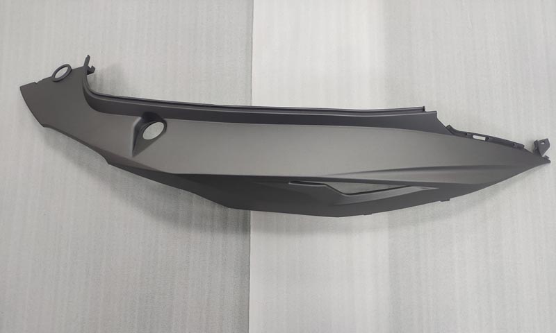 Облицовка задняя правая серый (GY-010U)