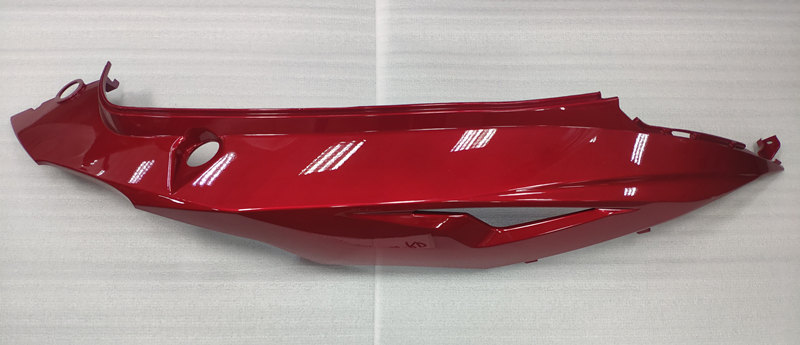 Облицовка задняя правая красный (R-010CA)