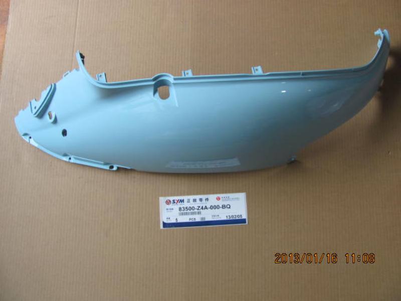 Облицовка задняя правая голубой (BU-301S)