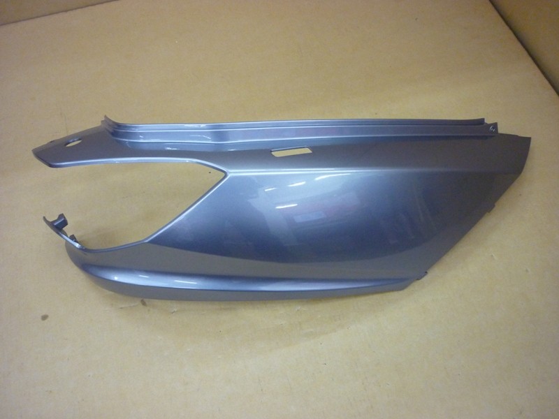 Облицовка задняя правая серый (GY-517S)