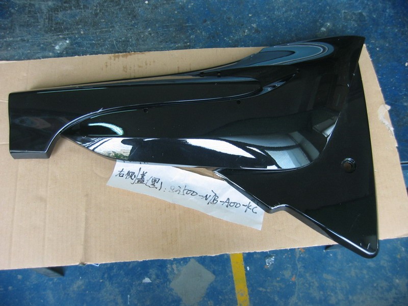 Облицовка задняя правая черный_SV-229K