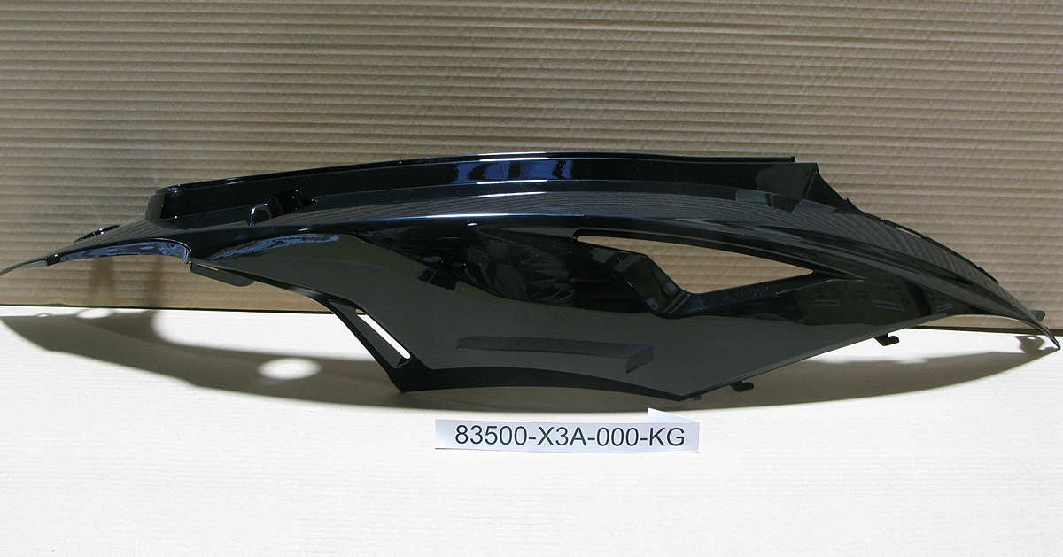 Облицовка задняя правая чёрный (BK5560)