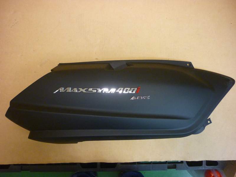 Облицовка задняя правая чёрный (BK-001UL)