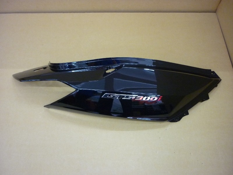 Облицовка задняя правая черный_BK-231P