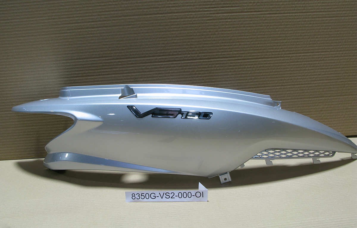 Облицовка задняя правая серебристый_S-420