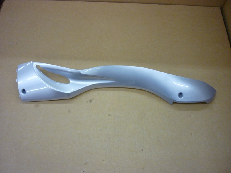 Облицовка боковая правая серебристый_S-421S-D