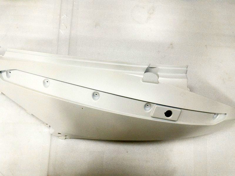 Облицовка задняя левая белый (WH-003UL)