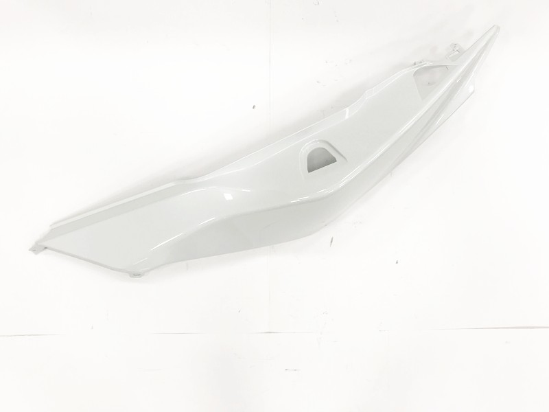 Облицовка задняя левая белый (WH-300P)