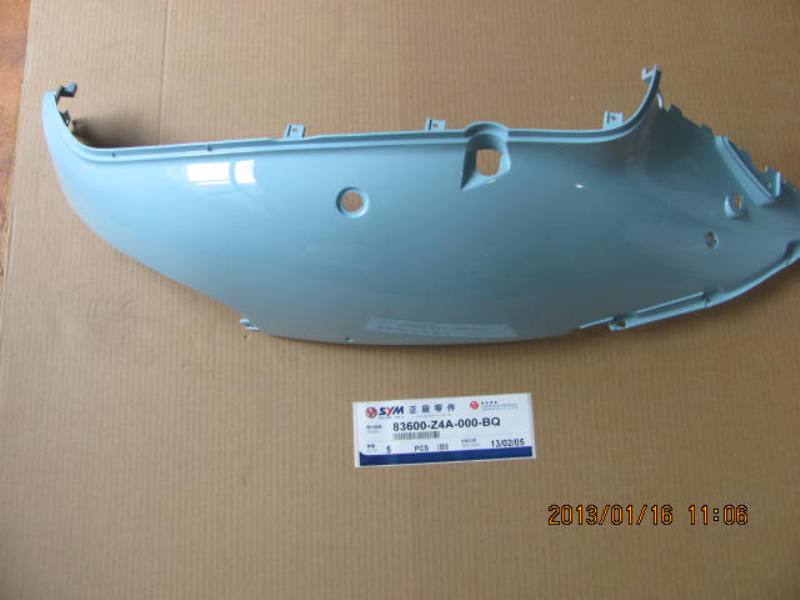 Облицовка задняя левая голубой (BU-301S)