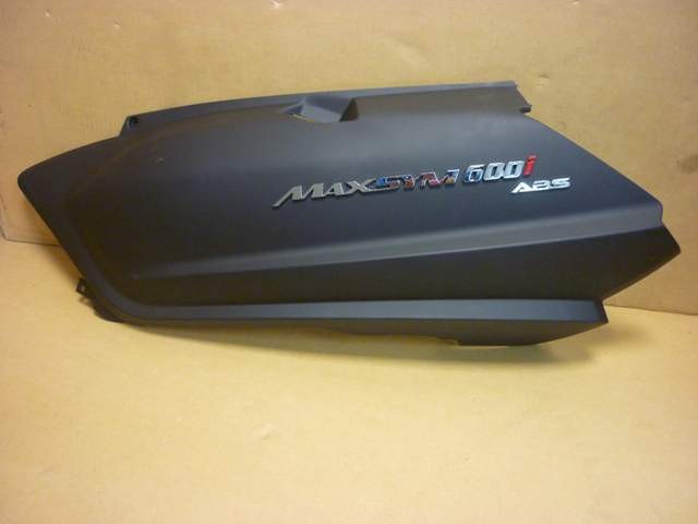 Облицовка задняя левая черный_BK-001U-L