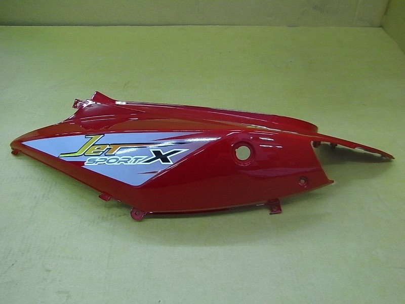 Облицовка задняя левая красный_R-200C