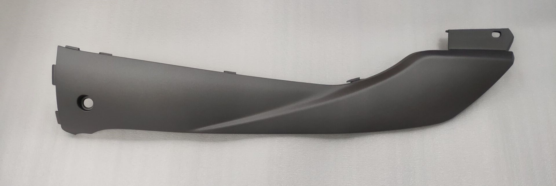 Облицовка боковая левая серый (GY-010U)