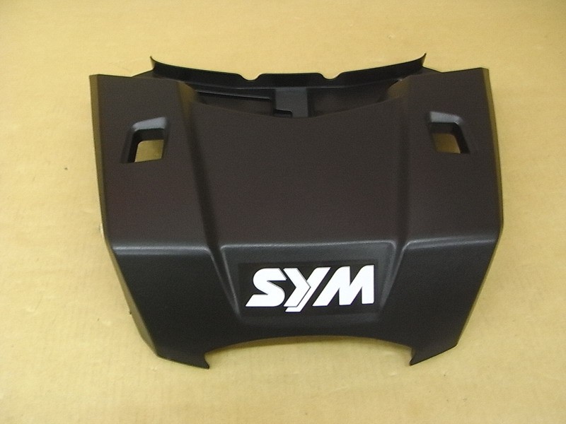 Облицовка фонарей задняя чёрный (BK-002U)