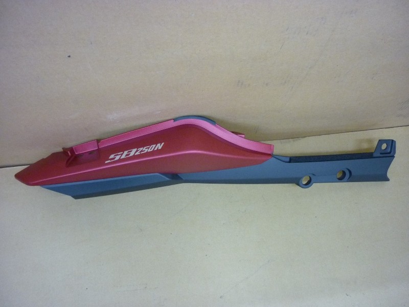 Облицовка задняя правая красный (R-187UL/GY-7450U)