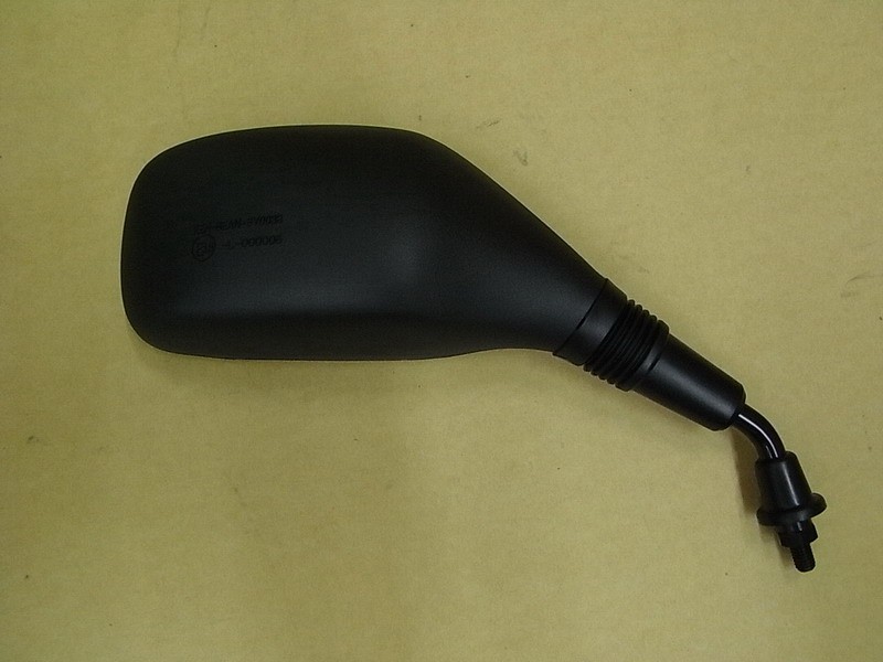 Зеркало заднего обзора правое