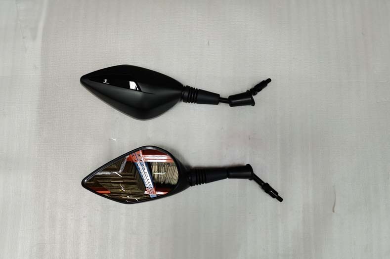 Зеркало заднего обзора левое