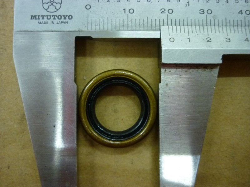 Сальник 13x20x4