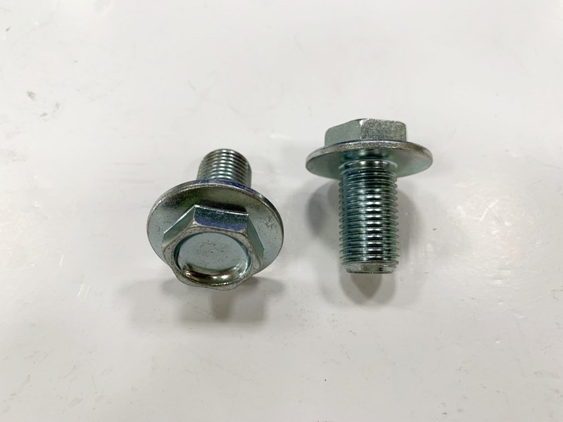 Винт с фланцем M14x25