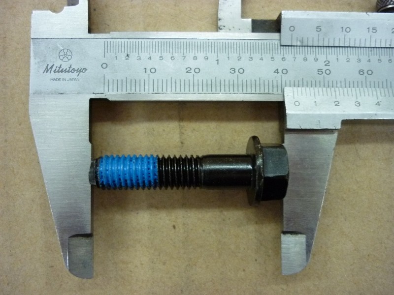 Винт с фланцем М8х35