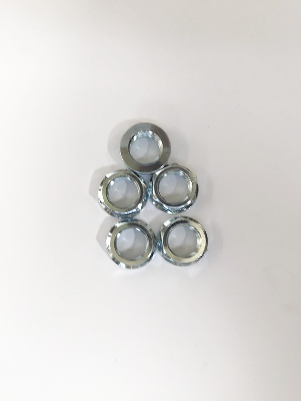 Гайка самоконтрящаяся 18мм