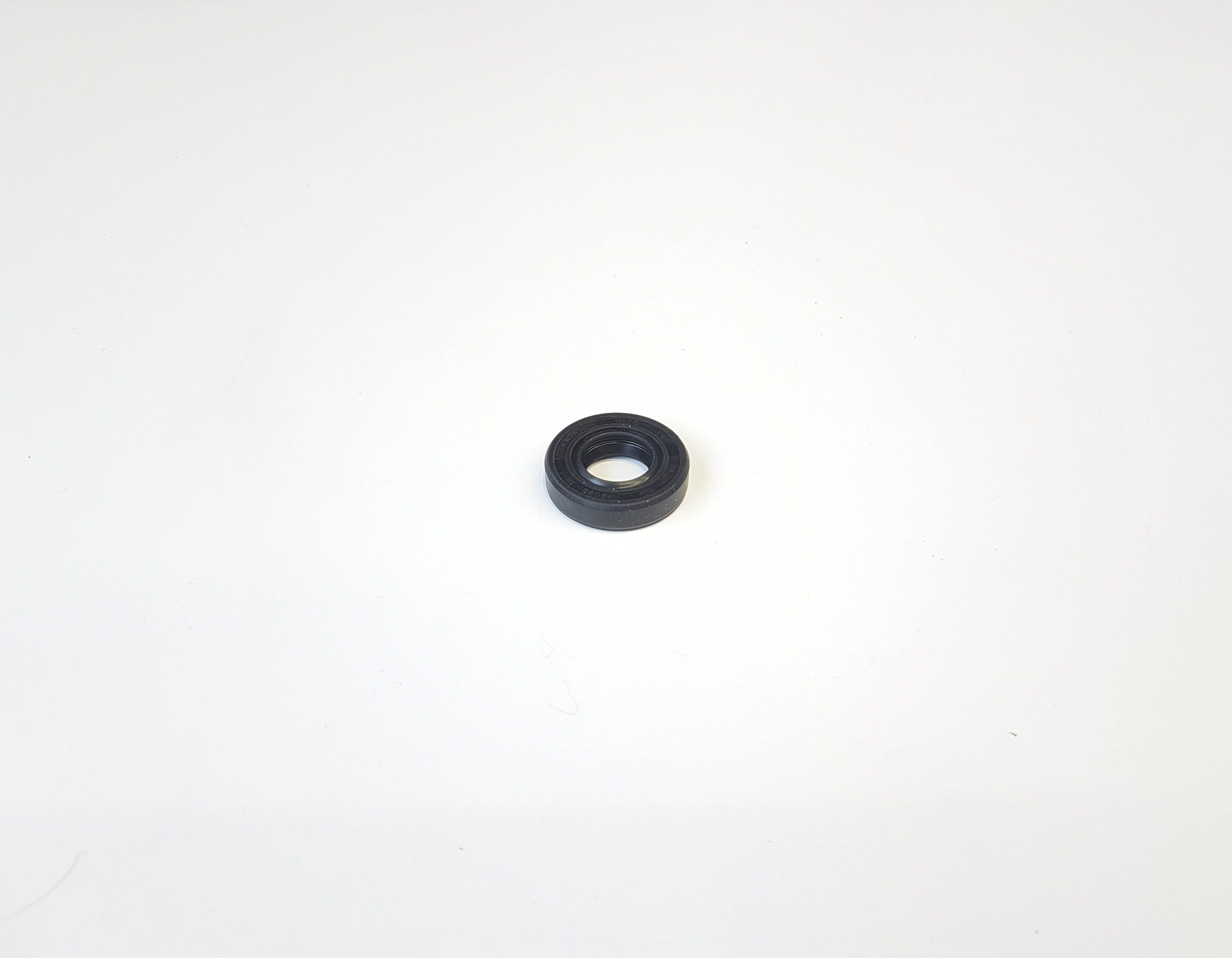 Сальник 16x28x7