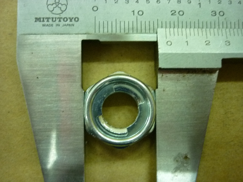 Гайка с фланцем М10