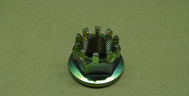 Гайка корончатая М20