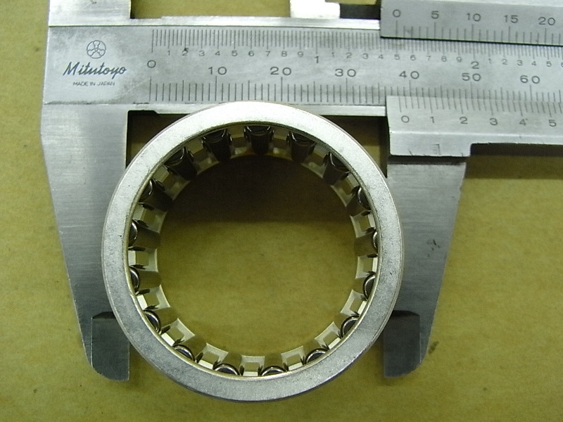 Подшипник шатуна (отдельно не поставляется)