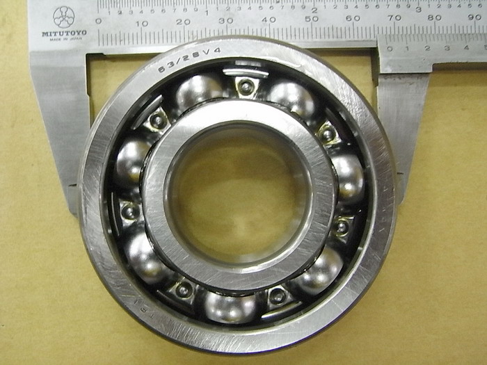 Подшипник радиальный 63/28