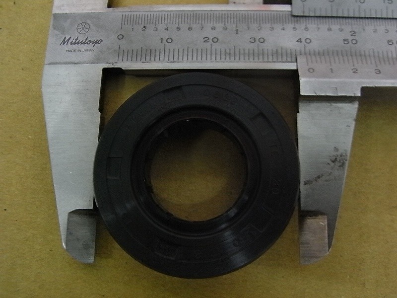 Сальник 22x40x8